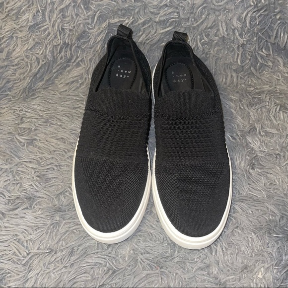 A New Day Carina Knit Snickers - Picture 4 of 7